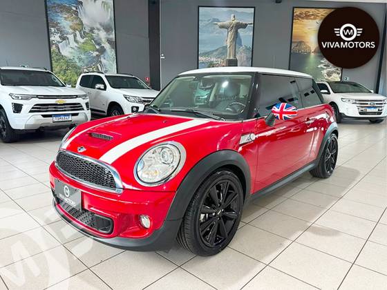 MINI COOPER 1.6 S 16V TURBO GASOLINA 2P AUTOMÁTICO MINI COOPER 1.6 S 16V TURBO GASOLINA 2P AUTOMÁTICO